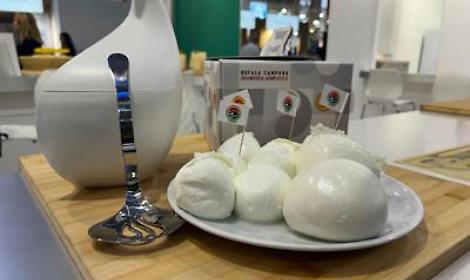 Mozzarella di bufala campana Dop, il Consorzio alla fiera Anuga di Colonia