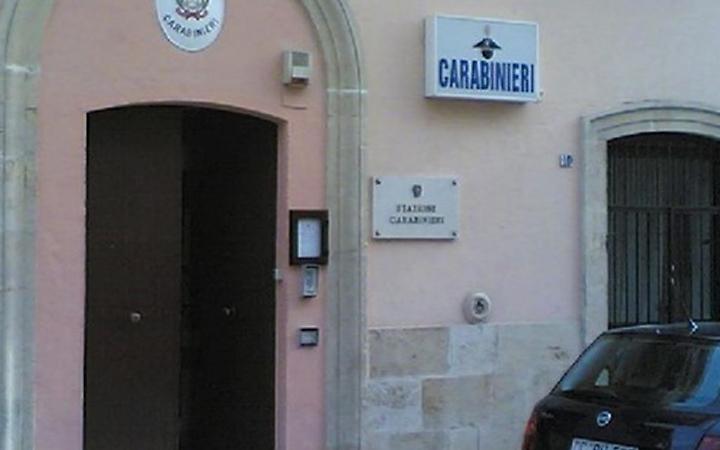 Minacce alla consigliera Galatone con un foglio nel cimitero