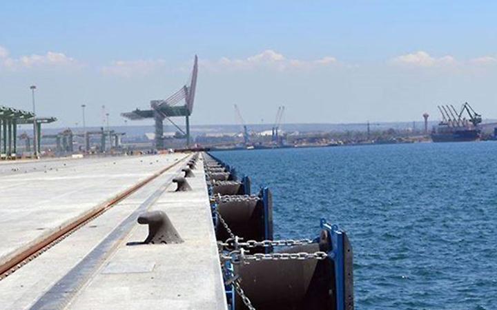 Rigassificatore al molo polisettoriale, "Schierarsi" chiama alla mobilitazione