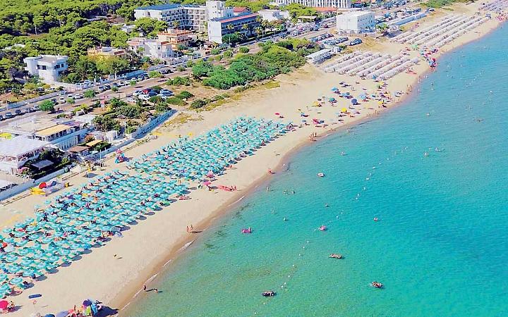 Pasquetta a mare: a Castellaneta Marina tra musica folk e il mito dell'Assassina