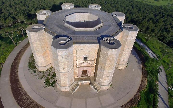 Rapina armata in agriturismo, nel mirino l'incasso del negozio di un cliente