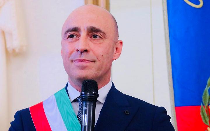 Bitetti dopo i tre colpi della troccola: &ldquo;I Riti uniscono Taranto, ora ascolto e futuro&rdquo;