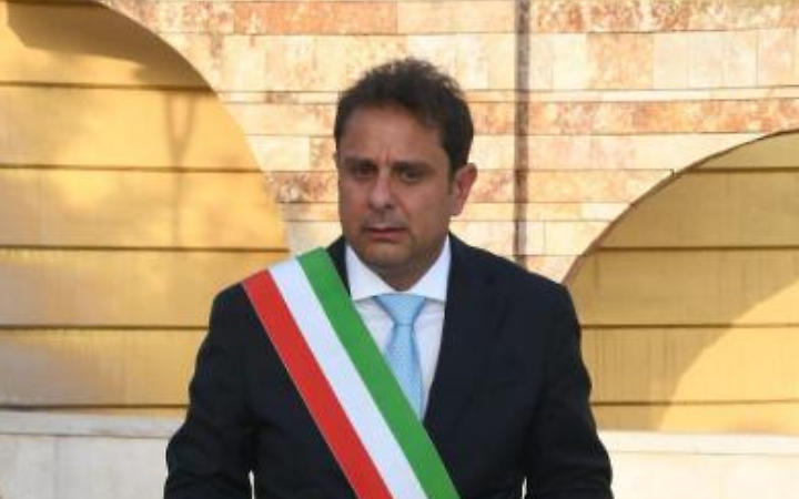 Minacce al sindaco, nuove scritte intimidatorie nel quartiere San Girolamo