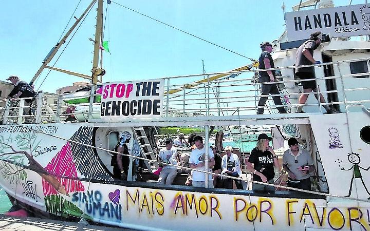 Presidio e corteo a Bari, appello di Global Sumud per la chiusura del consolato israeliano