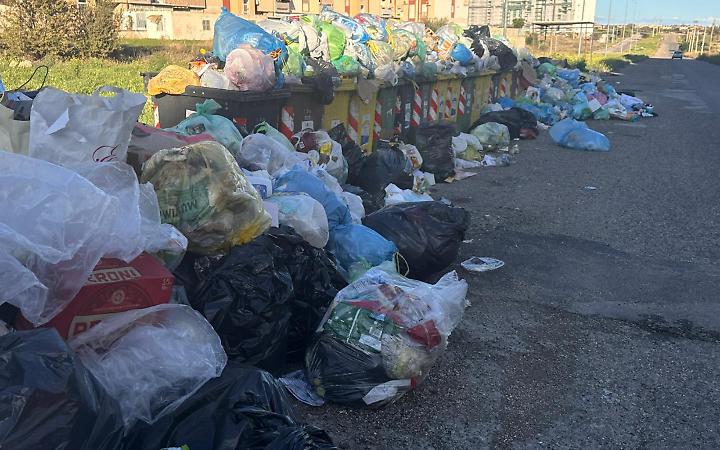 Taranto invasa dai rifiuti 