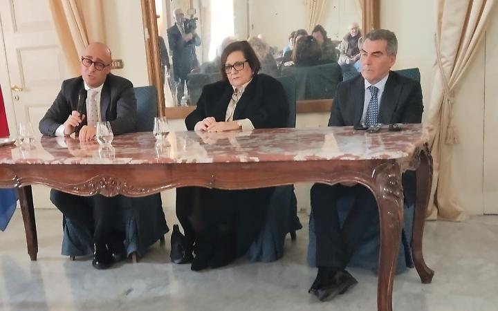 Piero Bitetti, Paola Dess&igrave; e Vincenzo Cesareo