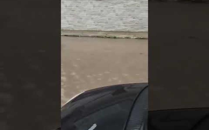 Bomba d&rsquo;acqua su Talsano, strade trasformate in fiumi - video di Taranto &egrave; lui