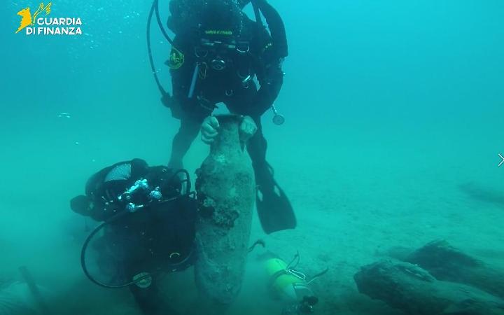 Scoperto nel Mar Ionio un grande relitto romano, avviate le procedure di tutela