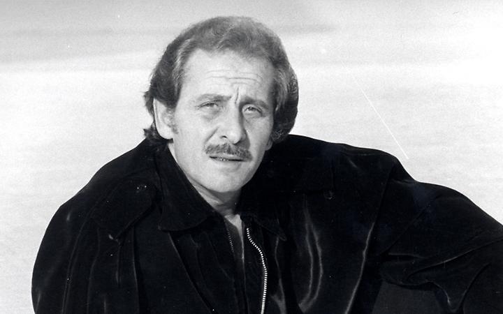 Domenico Modugno (fonte foto: www.carosellorecords.com/artisti/domenico-modugno)