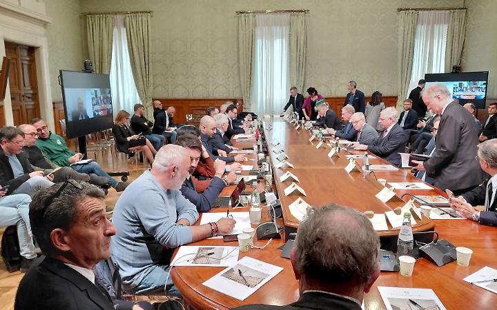 Il vertice sull'ex Ilva a Roma