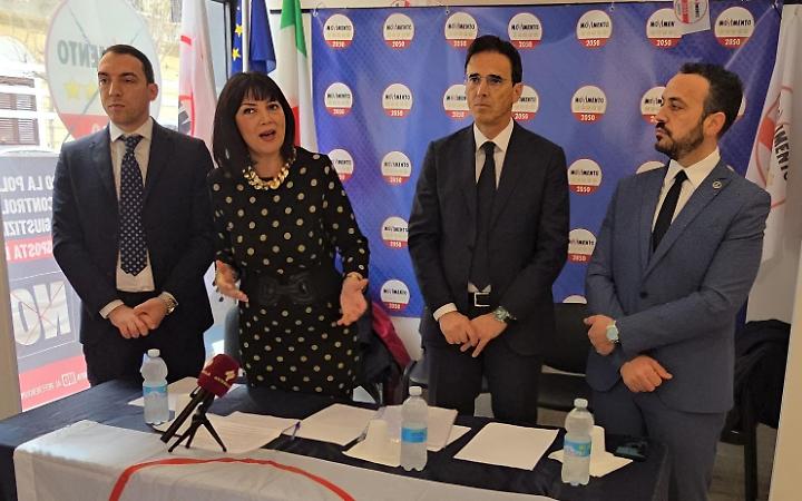 Nave Garibaldi, il M5S chiede di fermare la vendita e trasformarla in museo