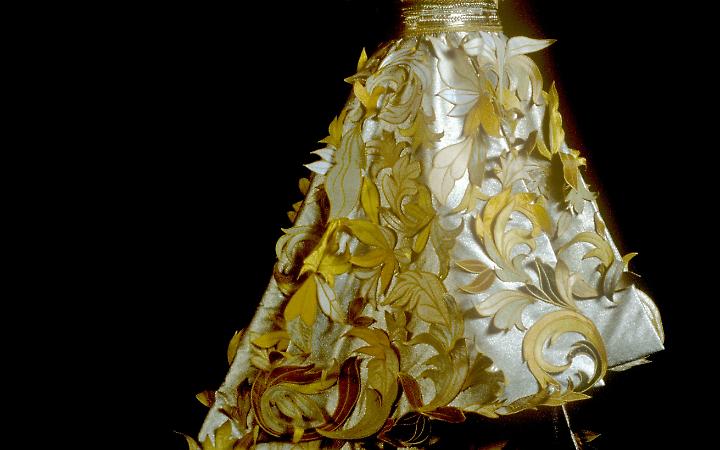 abito sartoria Collezione Capucci 