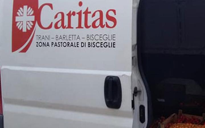 Un mezzo della Caritas di Bisceglie