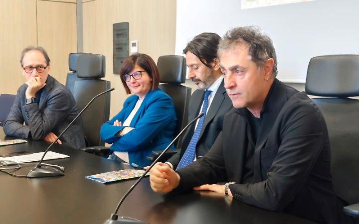 Raccolta differenziata, la Regione punta sui bambini: al via il progetto nelle scuole