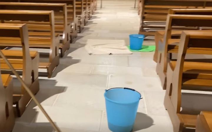 Maltempo, allagato il Duomo di Molfetta