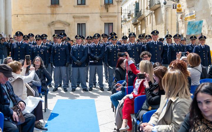 Polizia di Stato, a Lecce il 174&deg; anniversario tra memoria e risultati