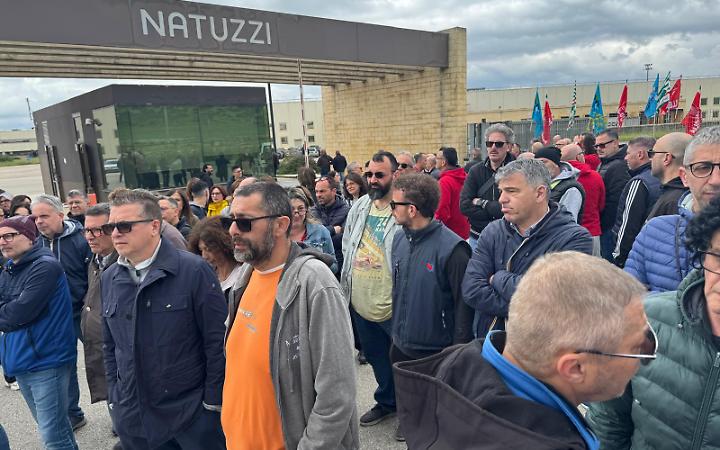Vertenza Natuzzi, i sindacati scrivono ai parlamentari: &ldquo;A rischio fino a 900 posti di lavoro&rdquo;