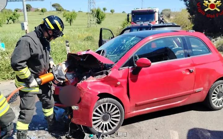 Schianto sulla Ostuni-Ceglie, muore una 21enne di Bisceglie