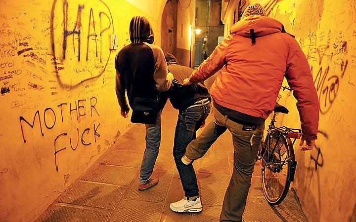 Allarme violenza tra i minori, cresce il numero dei reati: &ldquo;Serve un intervento strutturale&rdquo;