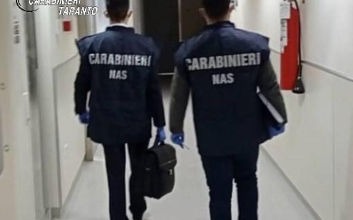 Laboratorio sotto accusa, sospeso l&rsquo;accreditamento dopo i controlli dei Nas