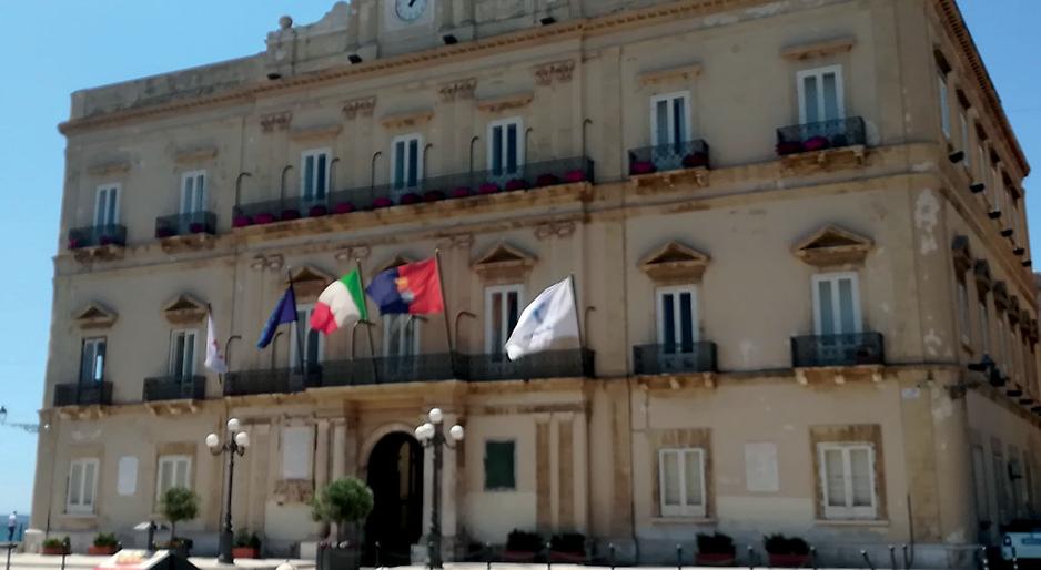 Staff del Sindaco, &ldquo;Risorse per l&rsquo;entourage, non per la citt&agrave;&rdquo;