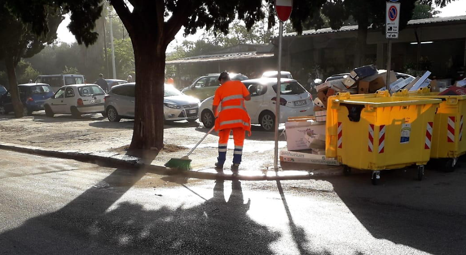 Sciopero nazionale dei servizi ambientali, stop alla raccolta rifiuti in Puglia: “Salari inadeguati e diritti a rischio”