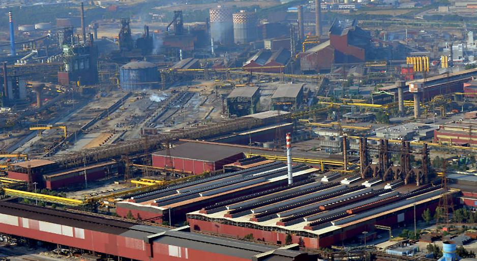 Ex Ilva: “Serve lo Stato. Subito scelte nette per salvare Taranto”
