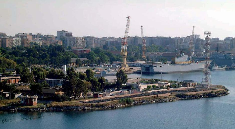 Nuovo bacino per l'Arsenale, "Con la politica dei &ldquo;No&rdquo;, Taranto arretra"
