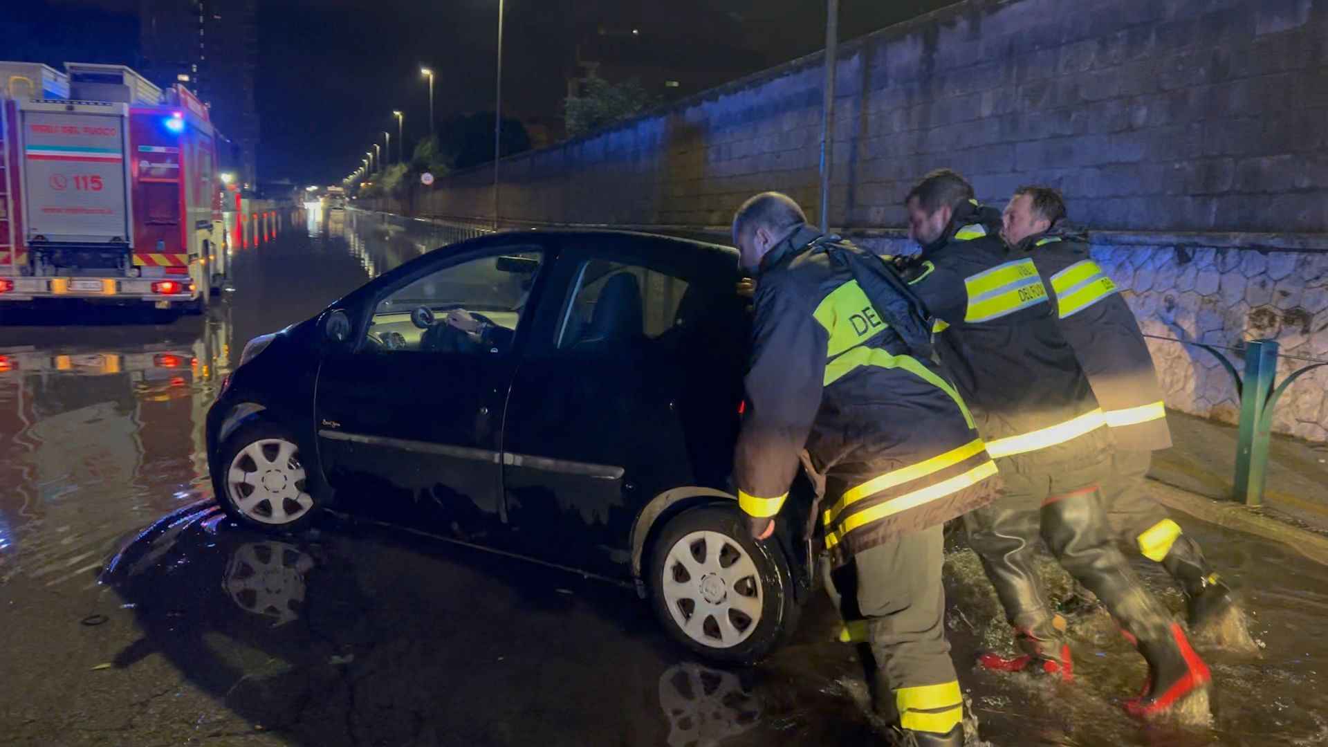 Il nubifragio a Taranto di lunedì 23 settembre - foto di Francesco Manfuso