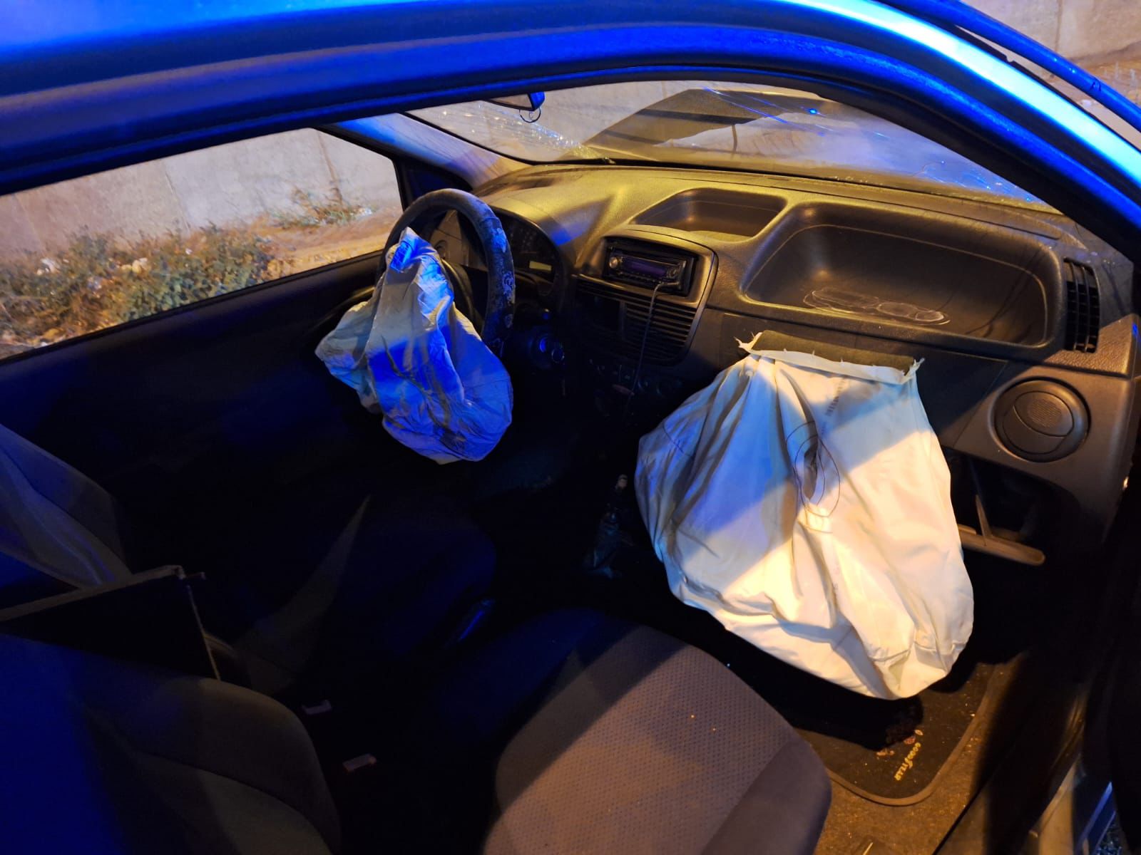 Incidente nella notte in viale Ionio - foto di Francesco Manfuso