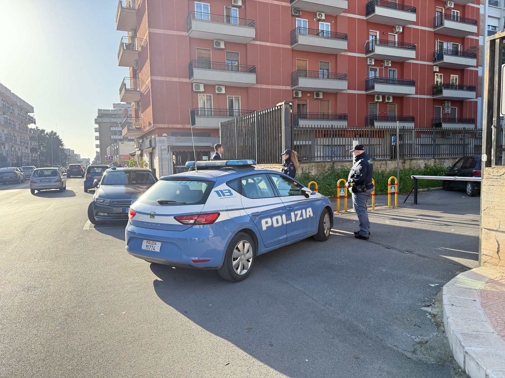Allarme bomba in tribunale a Taranto - foto di Francesco Manfuso
