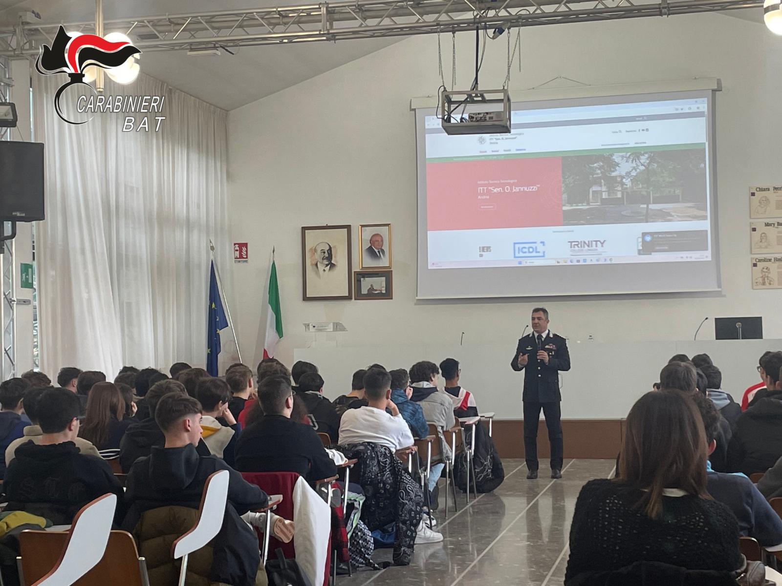 I carabinieri della Bat a scuola