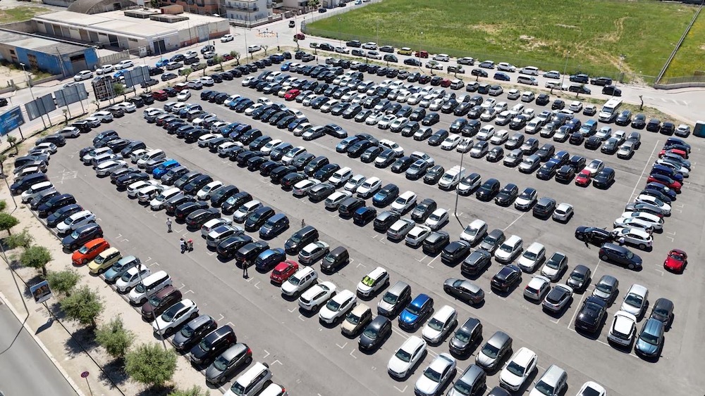 30mila auto nei parcheggi di Margherita di Savoia il 1 Maggio